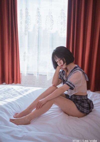林薇薇与吴婷婷的关系_BD英语在线播放观看