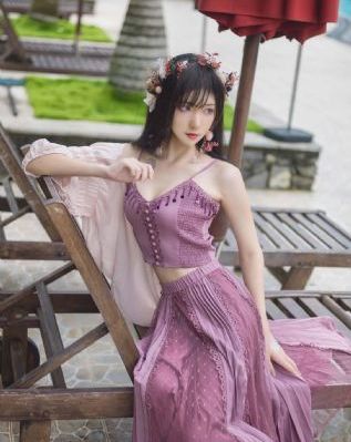 大胸美女裸身色诱网站_剧情片高清在线观看